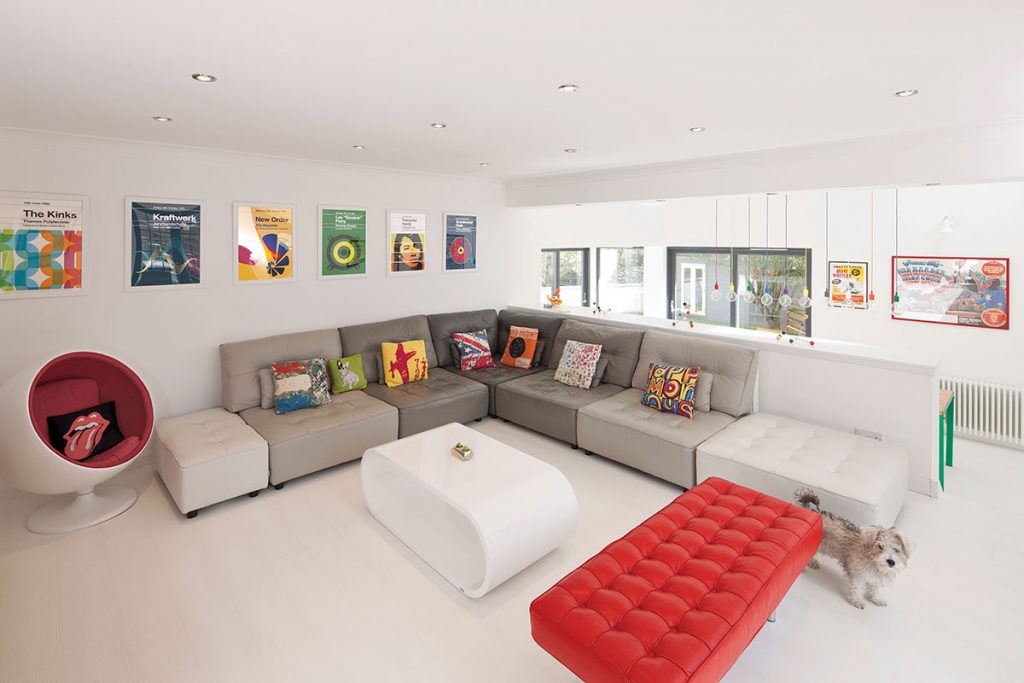 colourful-living-room-with-music-prints