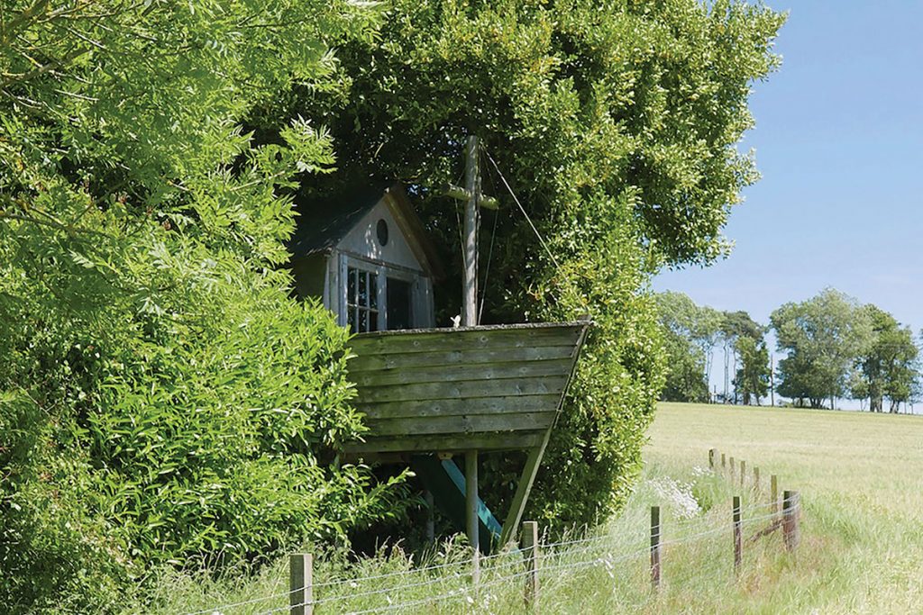 boat-in-garden