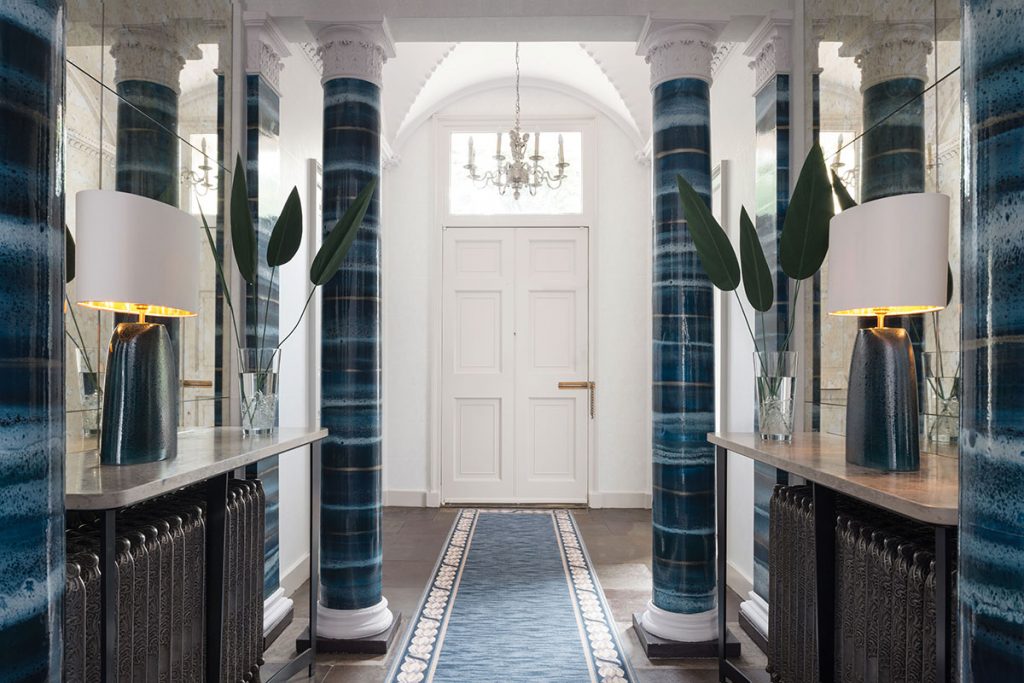 hallway-with-marble-pillars