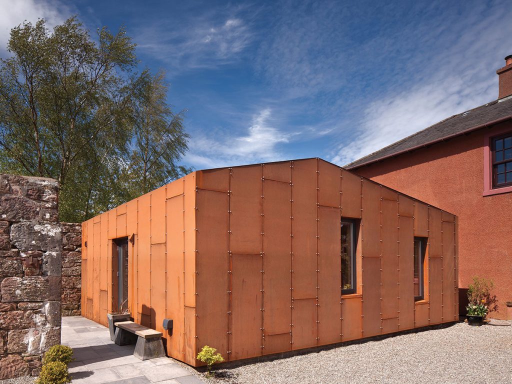 side-view-of-barn-conversion-in-stirlingshire
