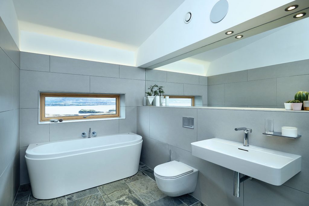 bathroom-with-sea-view