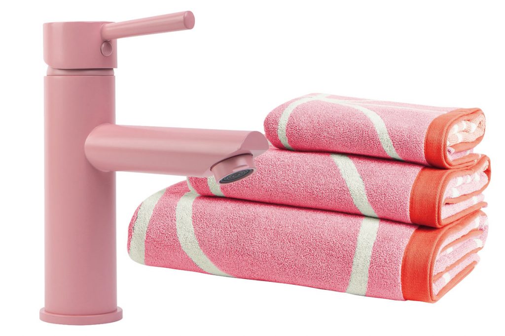 pink-tap-and-towel